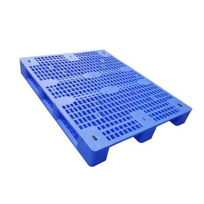 паллеты HDPE 1500kg сверхмощные пластиковые 1.4*1.1m 3 скида паллета бегунов пластиковых